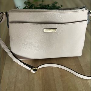 Tommy Hilfiger purse